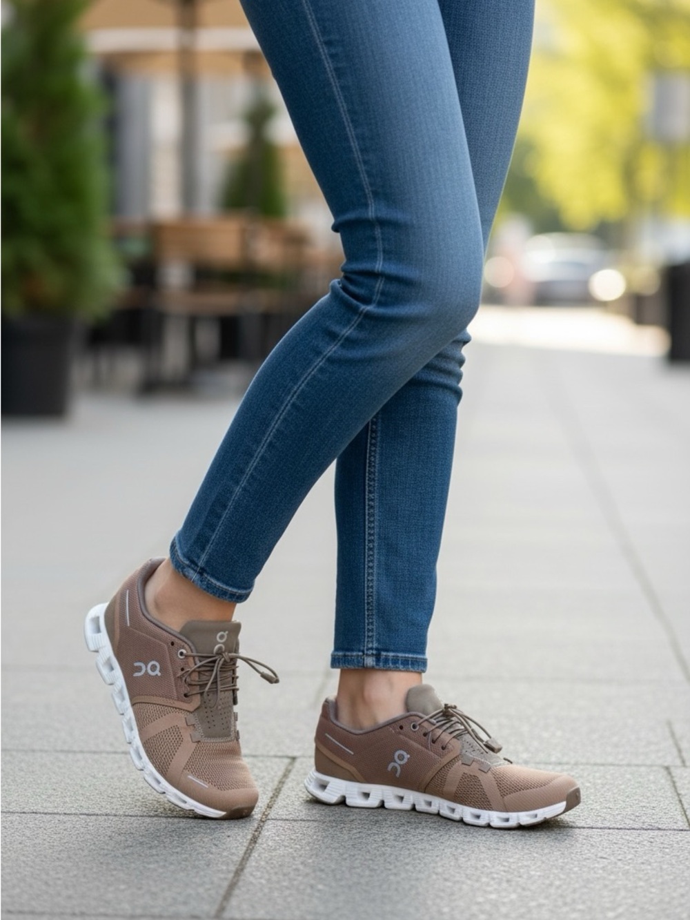 On Cloud Swiss Engineering Running Sneakers Tan Camel EU39 / US8 - Picture 2 of 6